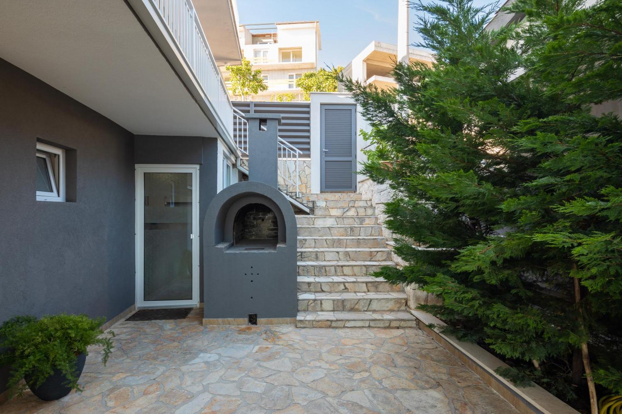 Luxury Seafront Villa With Heated Pool, Jacuzzi, Sea View, 150 M From Beach Stanici 외부 사진