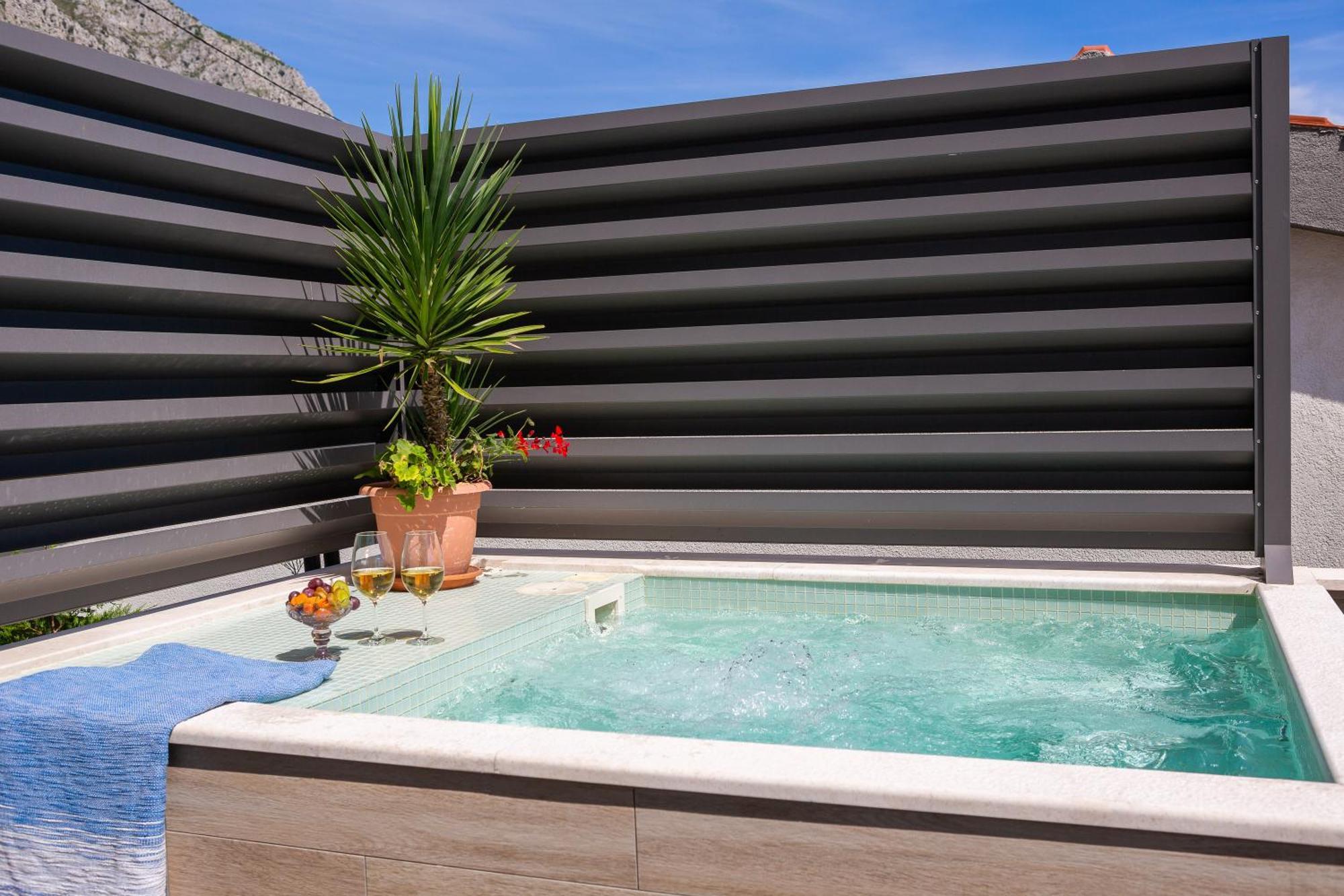 Luxury Seafront Villa With Heated Pool, Jacuzzi, Sea View, 150 M From Beach Stanici 외부 사진
