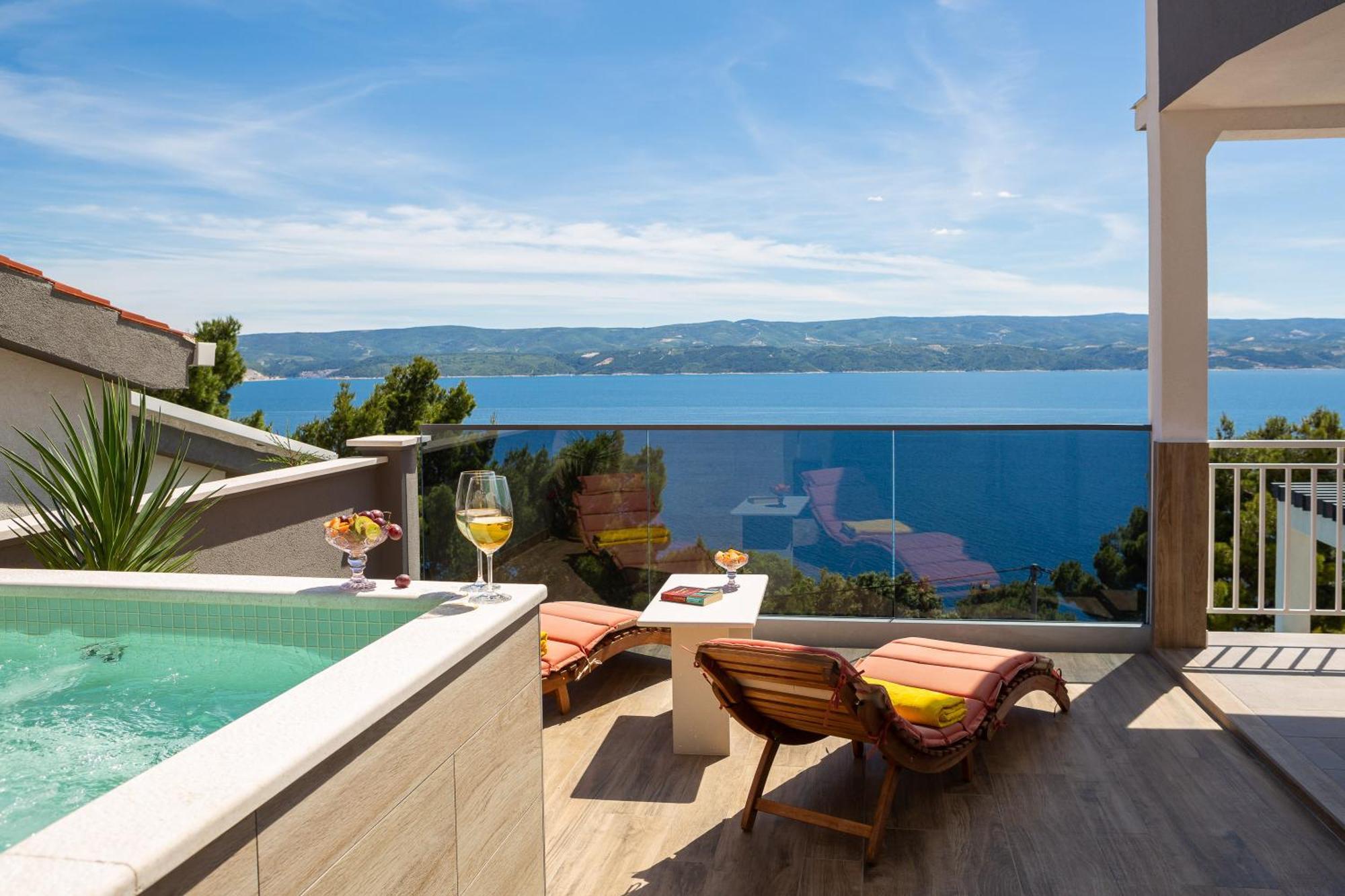 Luxury Seafront Villa With Heated Pool, Jacuzzi, Sea View, 150 M From Beach Stanici 외부 사진