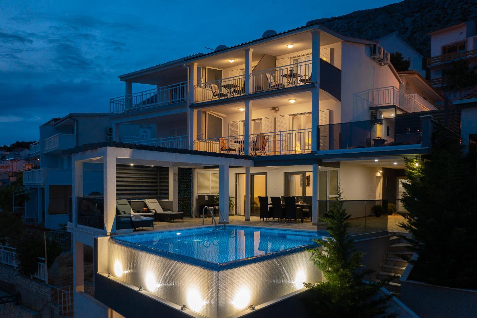 Luxury Seafront Villa With Heated Pool, Jacuzzi, Sea View, 150 M From Beach Stanici 외부 사진