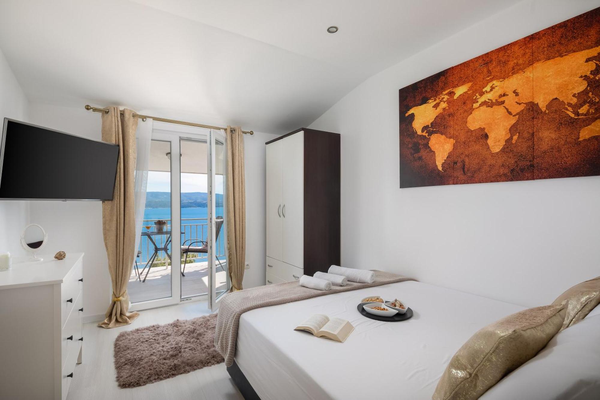 Luxury Seafront Villa With Heated Pool, Jacuzzi, Sea View, 150 M From Beach Stanici 외부 사진