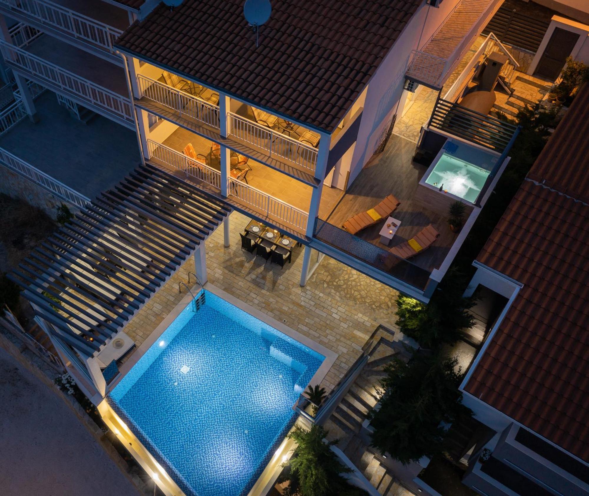 Luxury Seafront Villa With Heated Pool, Jacuzzi, Sea View, 150 M From Beach Stanici 외부 사진