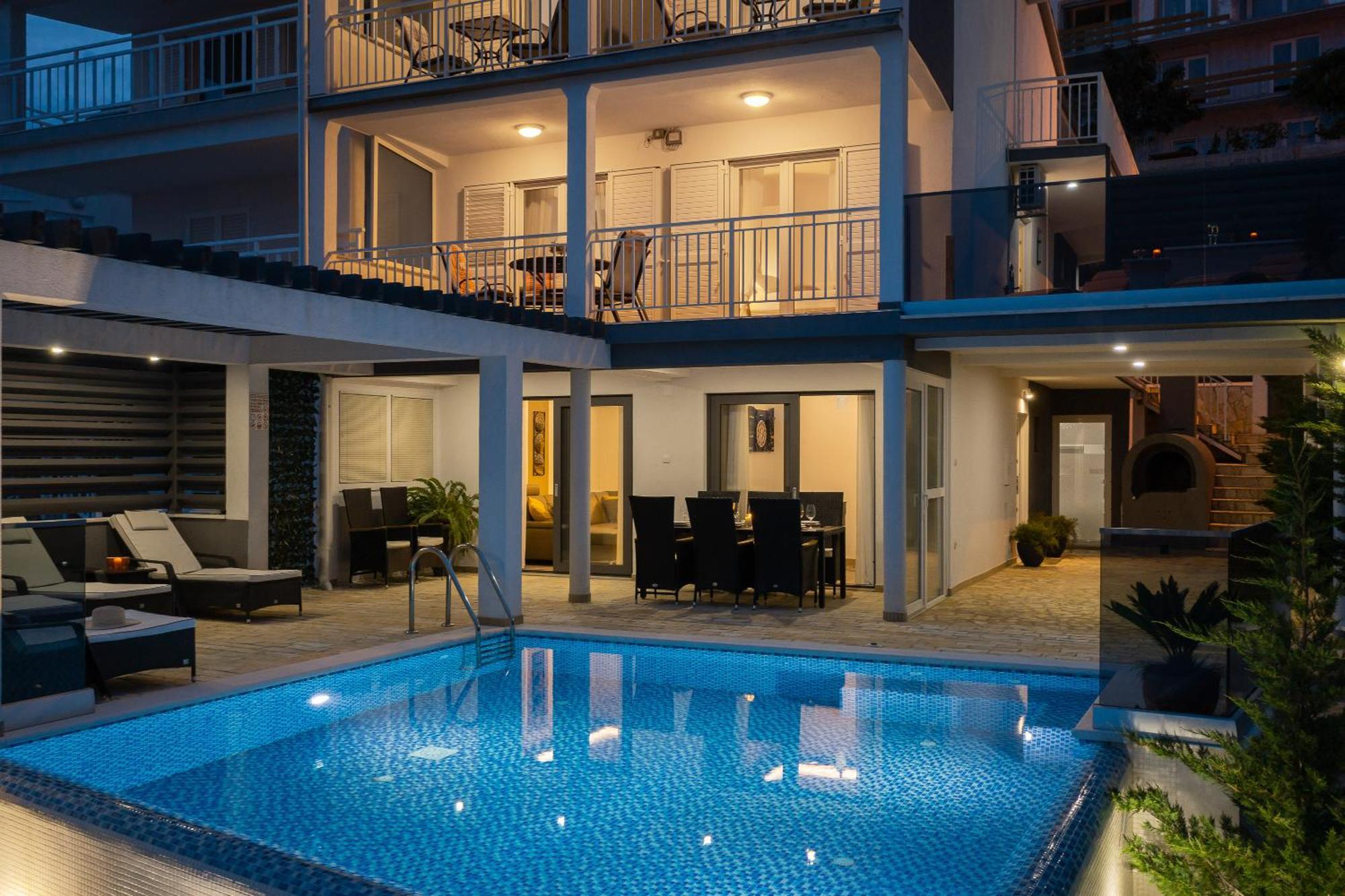 Luxury Seafront Villa With Heated Pool, Jacuzzi, Sea View, 150 M From Beach Stanici 외부 사진